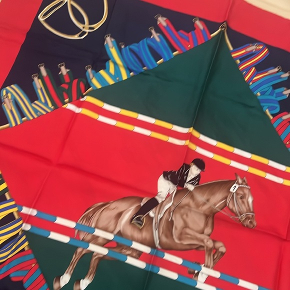 Gucci Red Silk Scarf with Iconic Horse 34”x34” - Picture 8 of 12